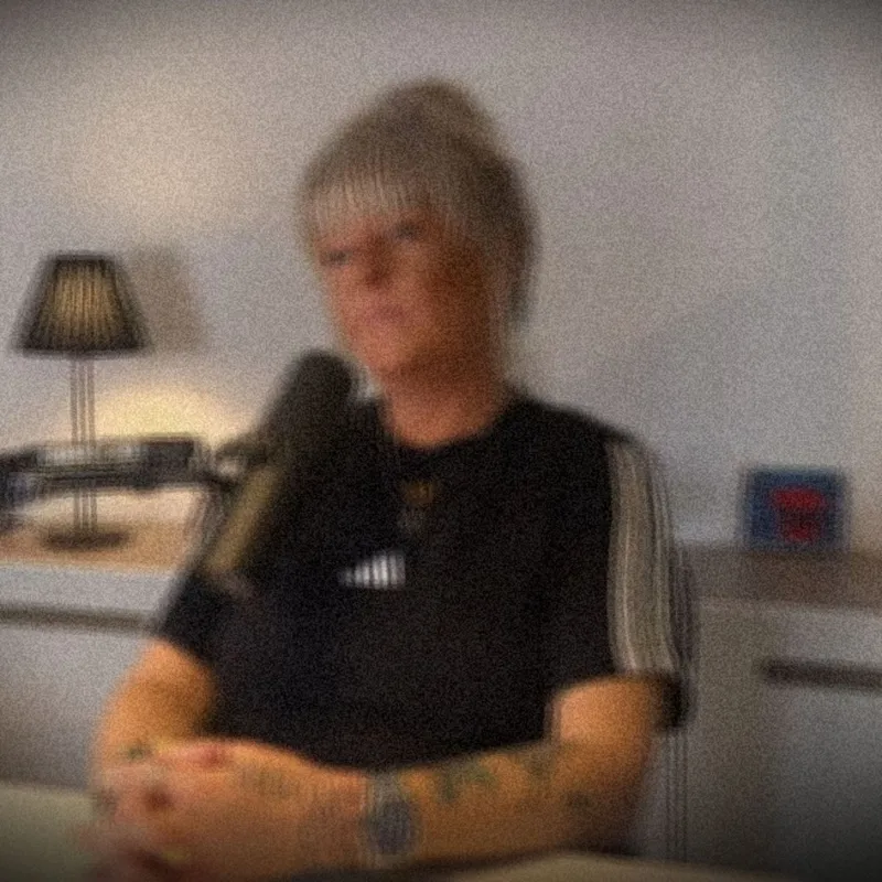 Sabrines Sammenbrud (1:2) - Barndommen: "Der skete ting, som ALDRIG burde være sket.." artwork