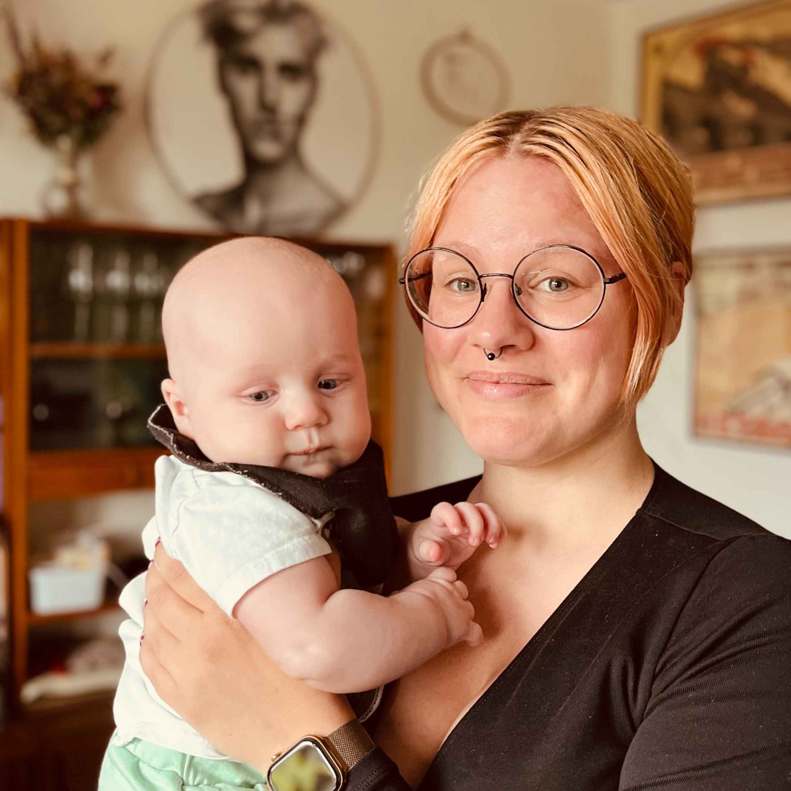 729. Elinor Svensson om människor och bebisar artwork