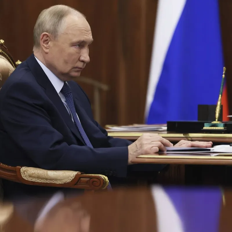 Kravet från Putin – absolut lojalitet artwork