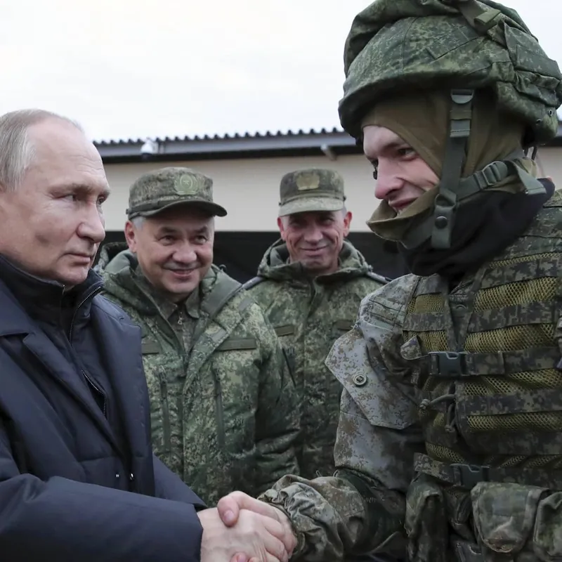 De vill stoppa Putins historiekrig artwork