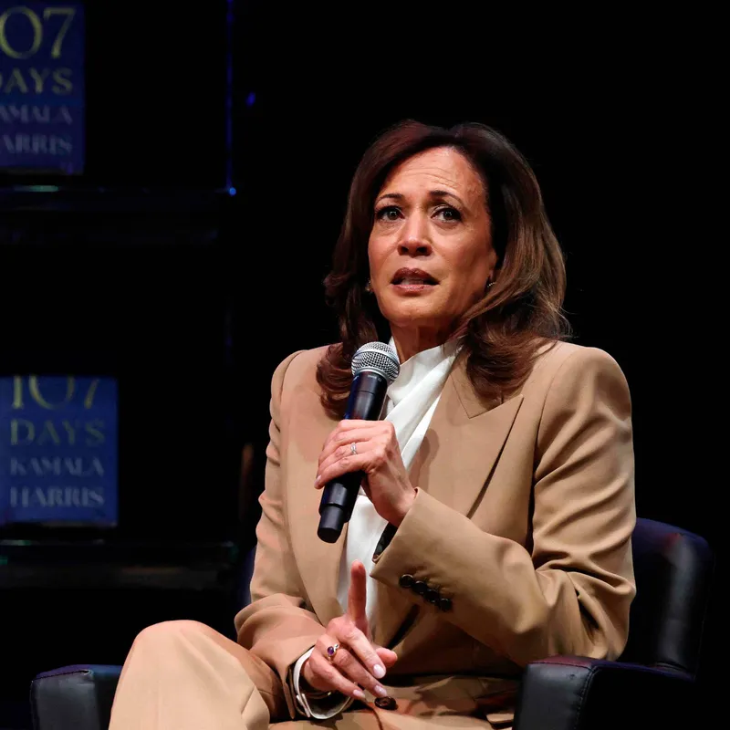 Kamala Harris udgiver skandalebog artwork
